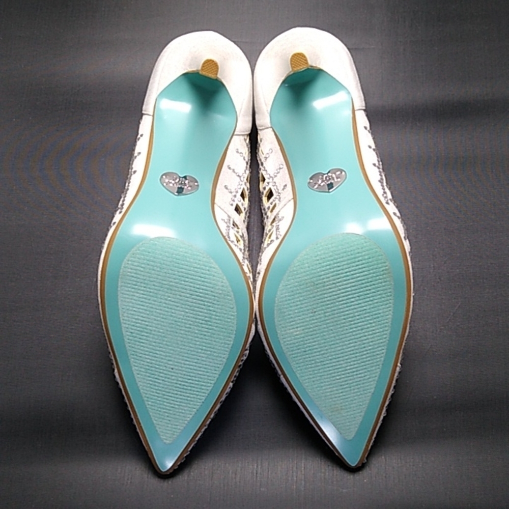 NWOT Blue by Betsey Johnson Women's Sb-Mella Pump - Picture 4 of 9